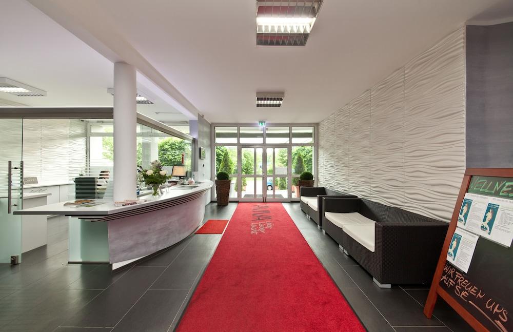 Novum Aviva Neue Messe 4*