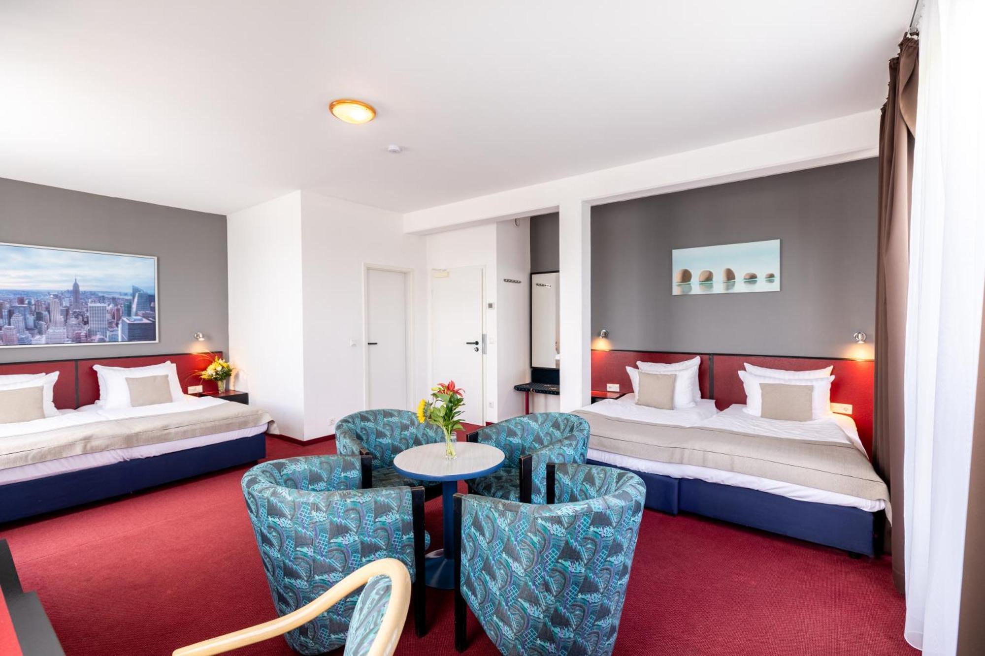 Novum Aviva Neue Messe Hotel 4*