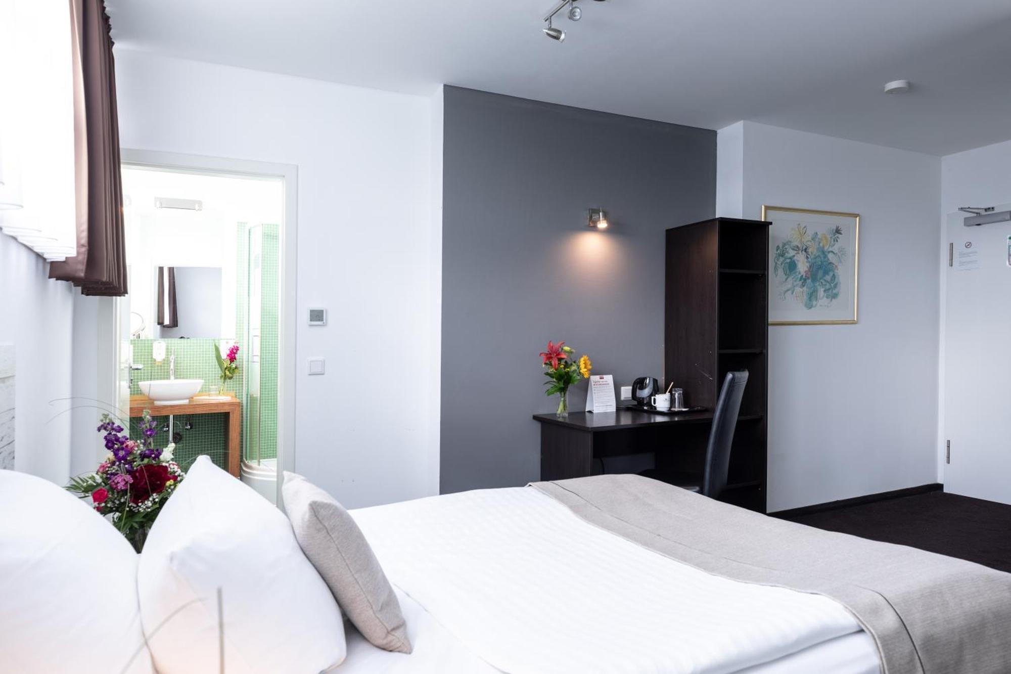 Novum Aviva Neue Messe Hotel 4*