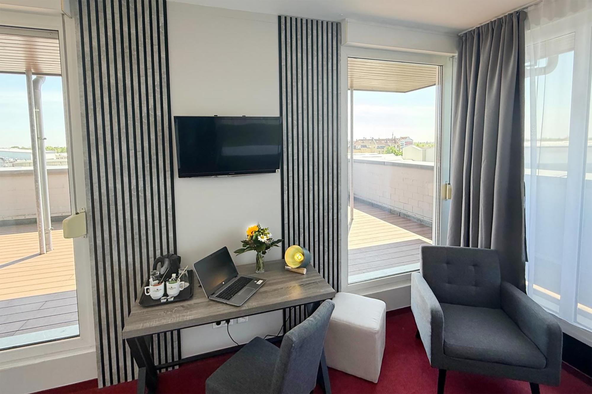 Novum Aviva Neue Messe Hotel 4*